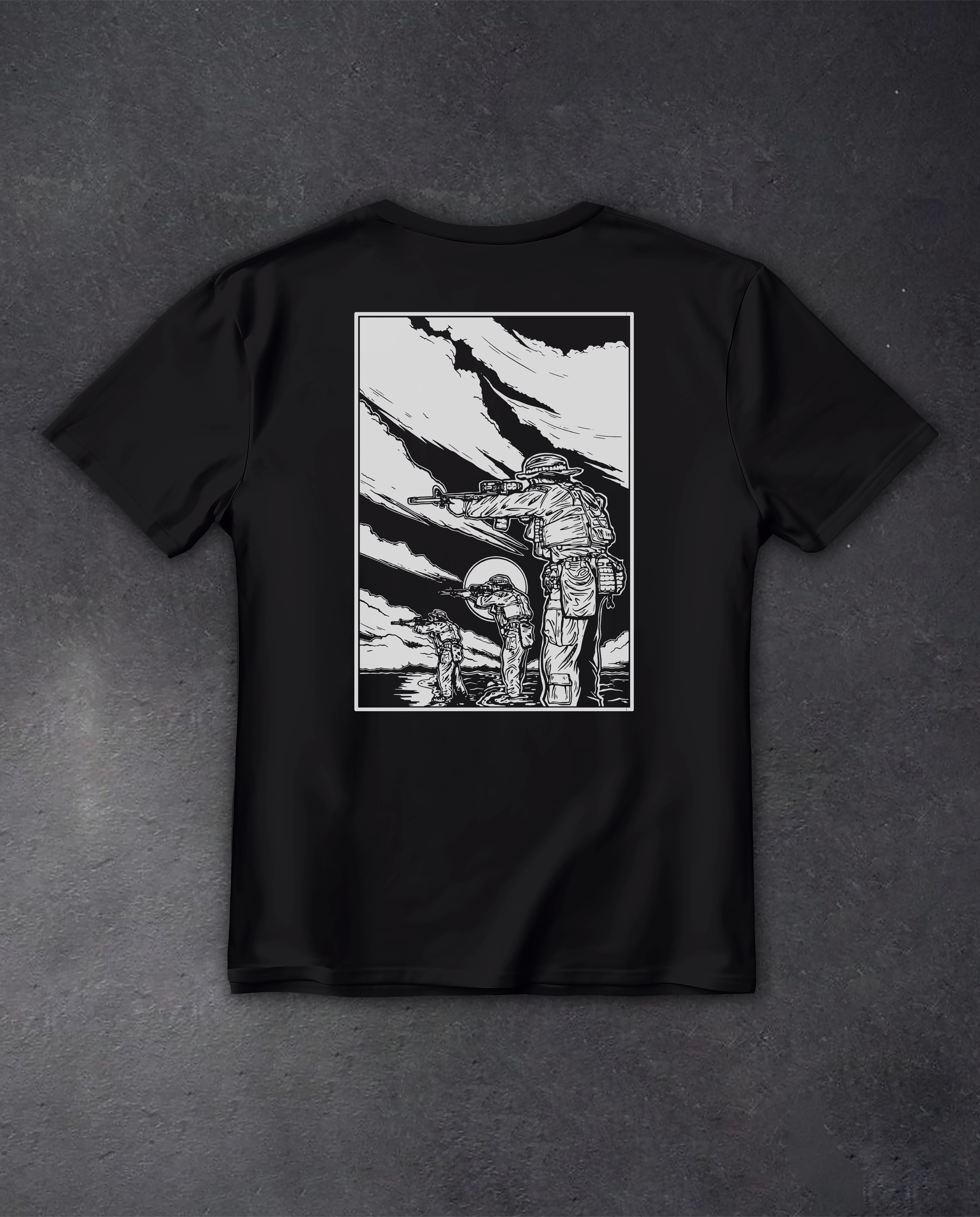 Футболка з принтом "Guns Up"