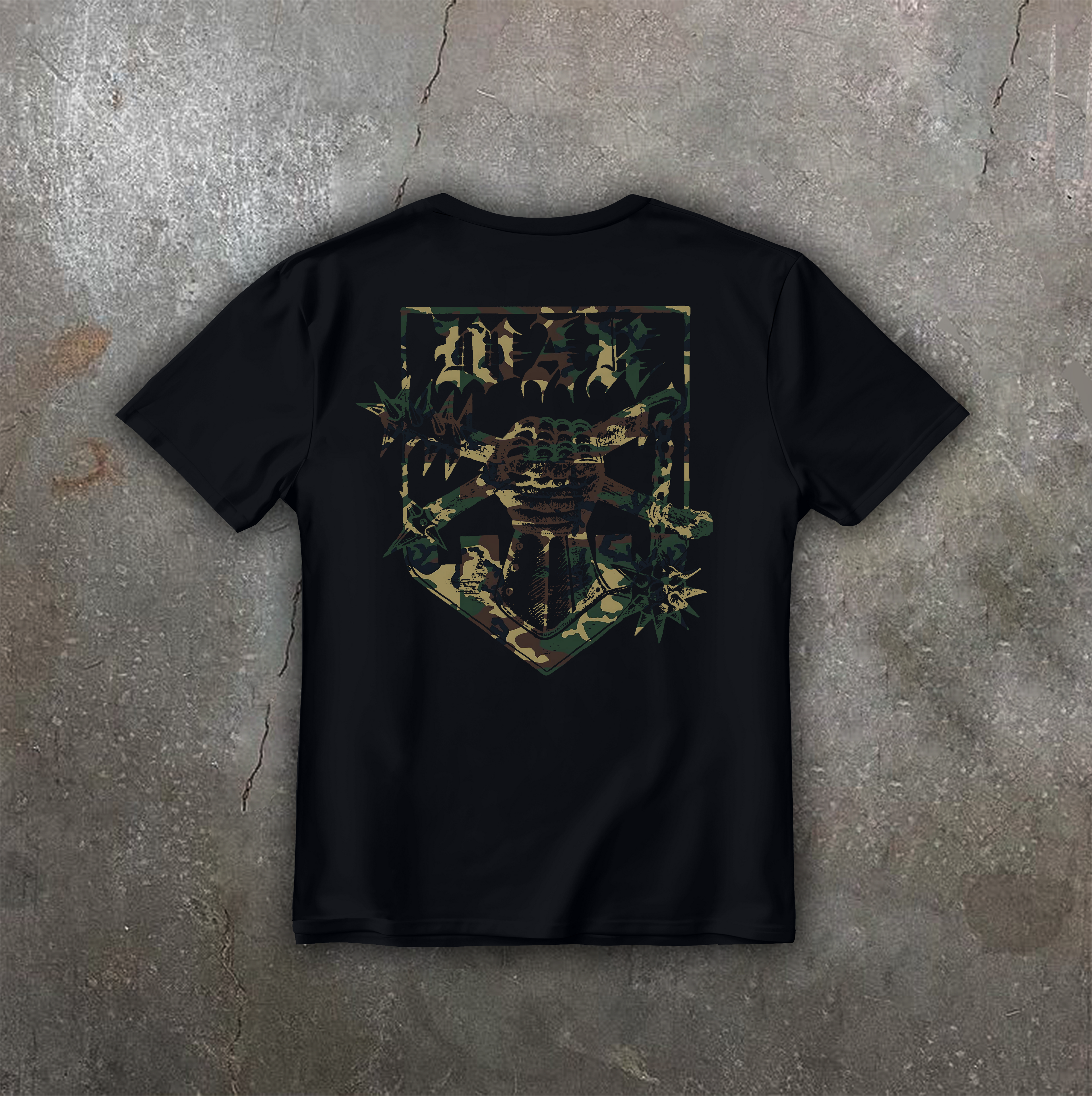 Футболка з принтом "War" woodland
